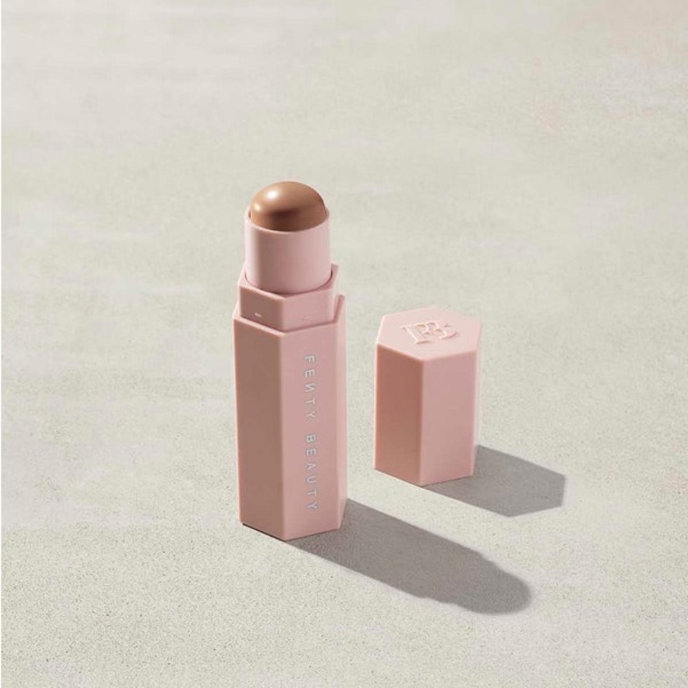 Fenty Beauty Tan Bronzer Contour in Truffle